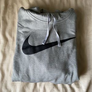 gray nike sweatshirt